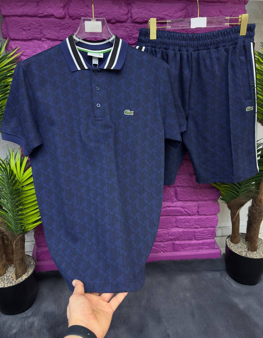 Ensemble lacoste